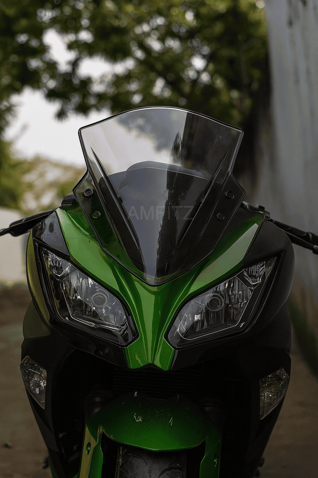 Premium Light Smoke Windshield for Ninja 300 - Image 3